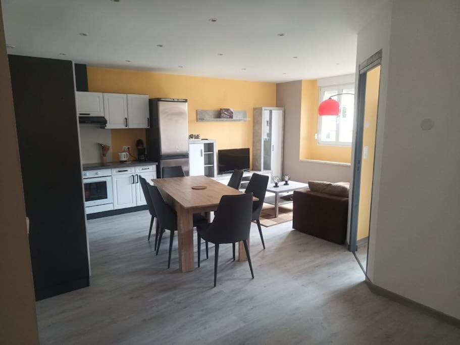 Appartement Volmunster Eksteriør bilde